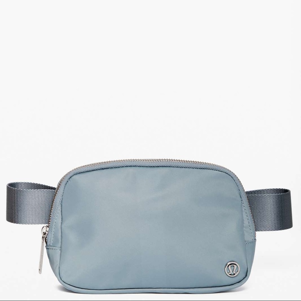 lululemon fanny pack